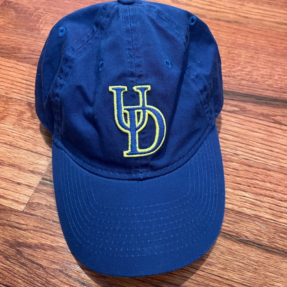 Navy and yellow University of Delaware hat #UDhat